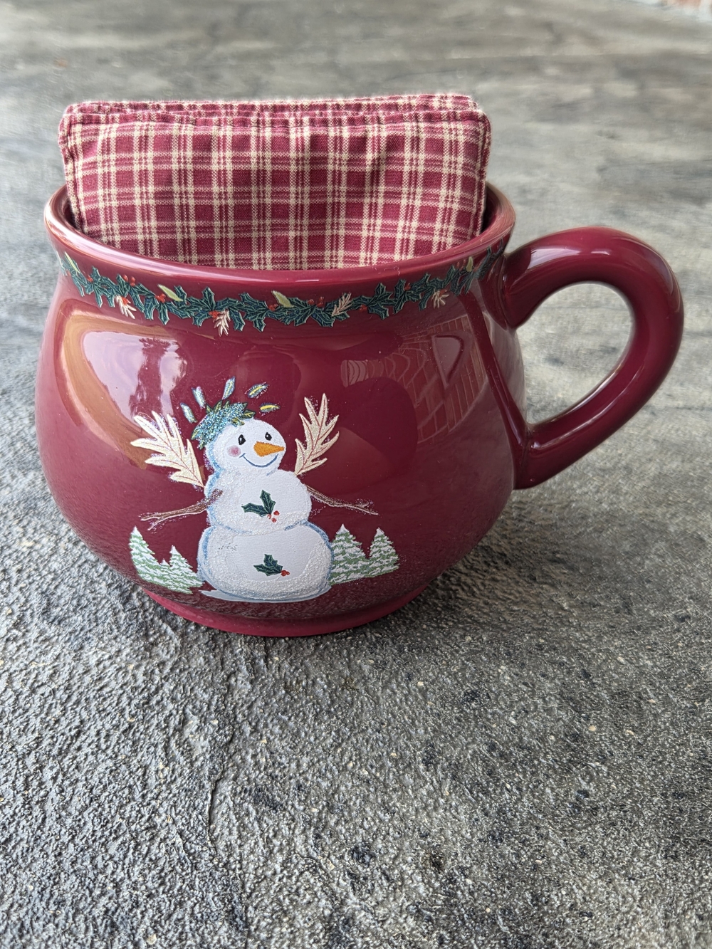 Bath & Body Works Burgundy Snowman Ceramic Mug with 6 Plaid Cozy Coasters